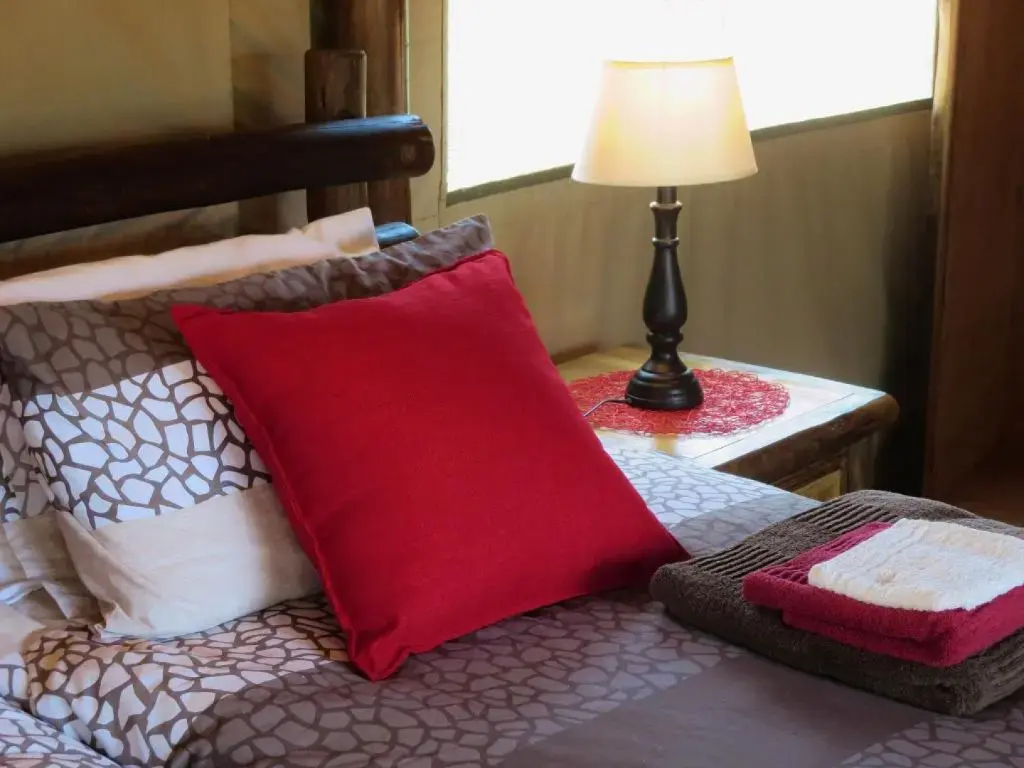 Iphofolo Lodge & Tented Camp