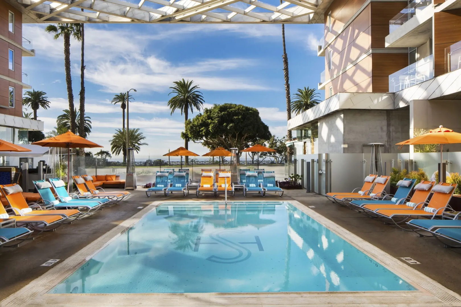 Shore Hotel