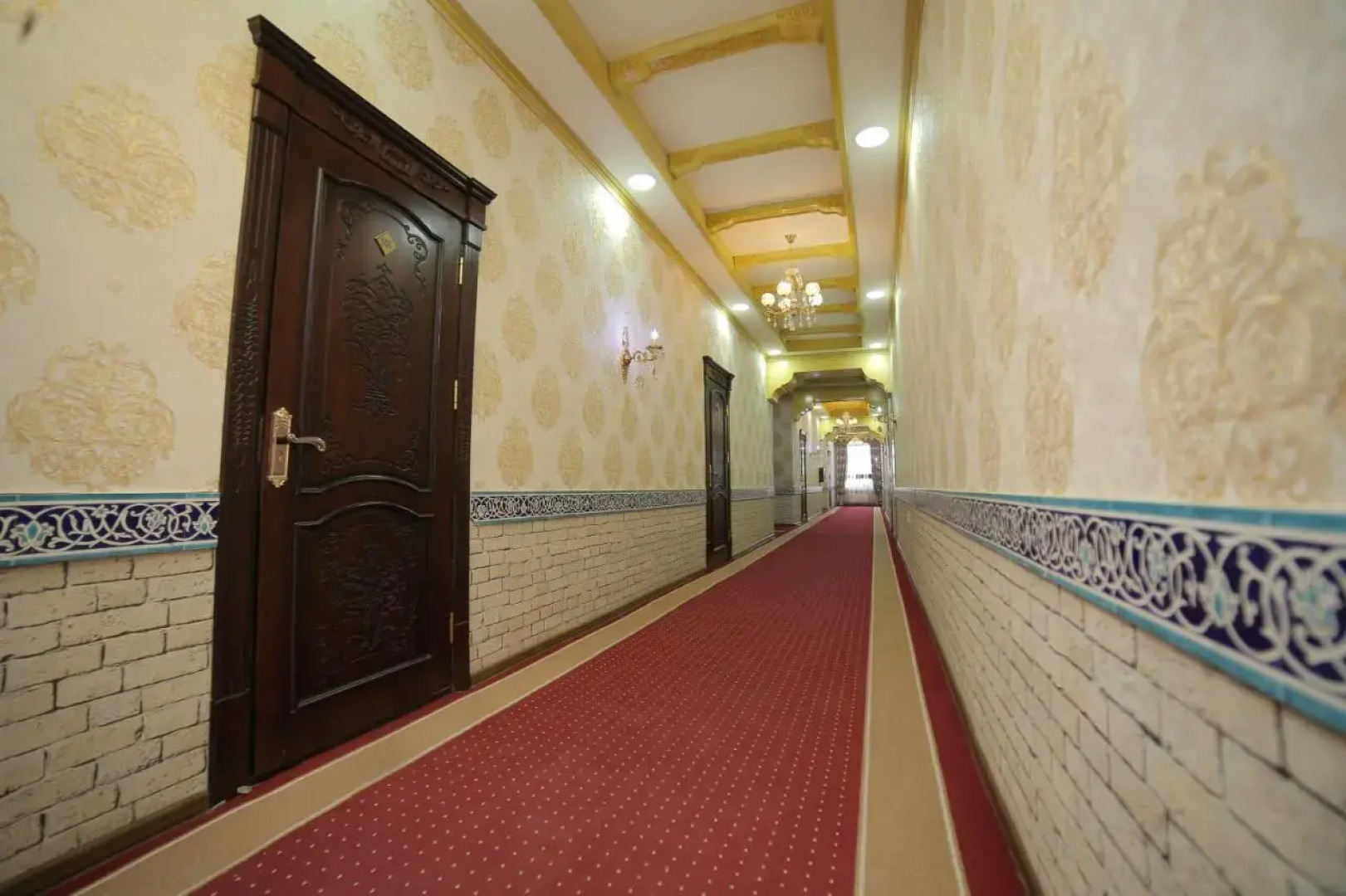 Khiva Silk Road (Хива Силк Роад)