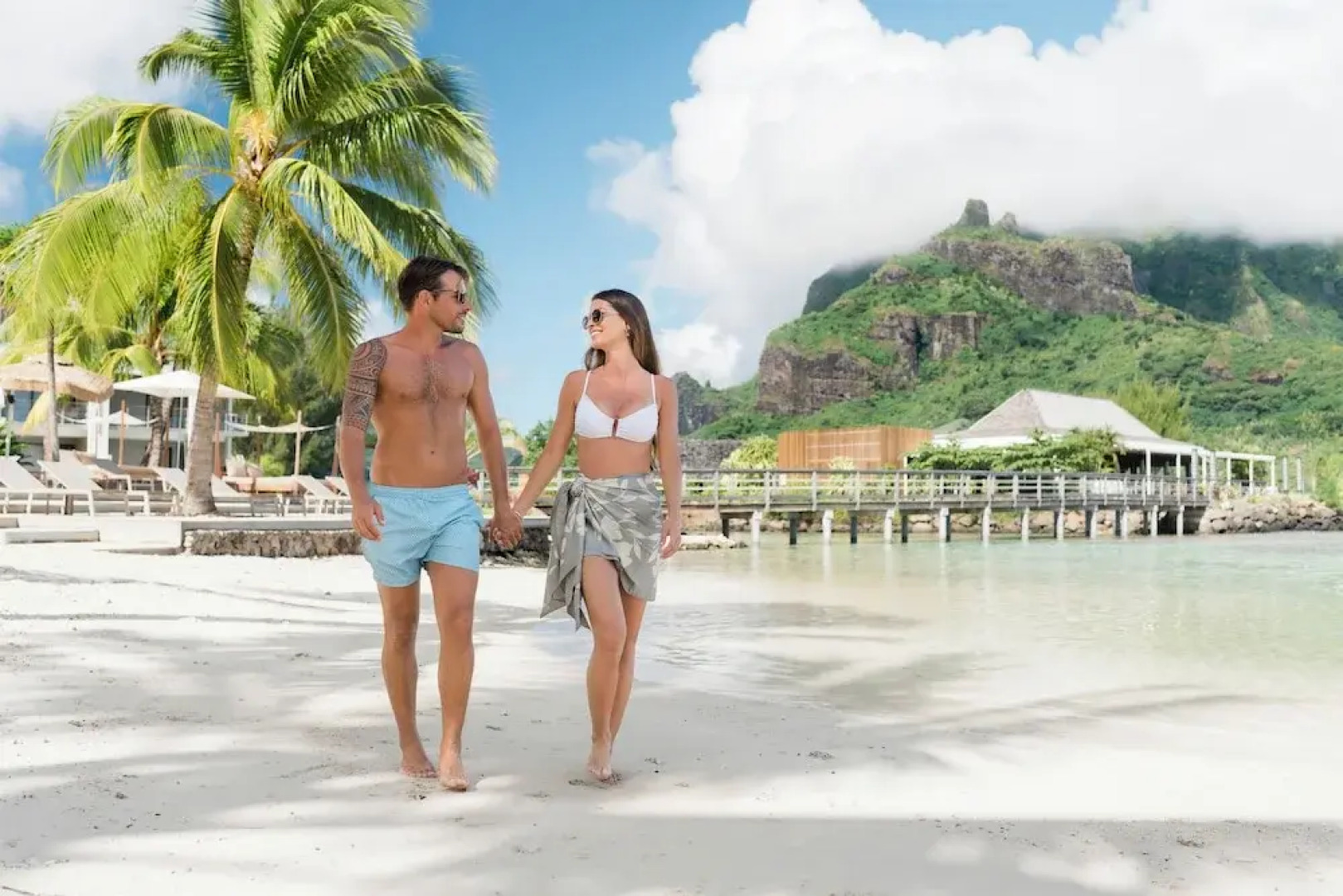 Cook's Bay Hotel and Suites