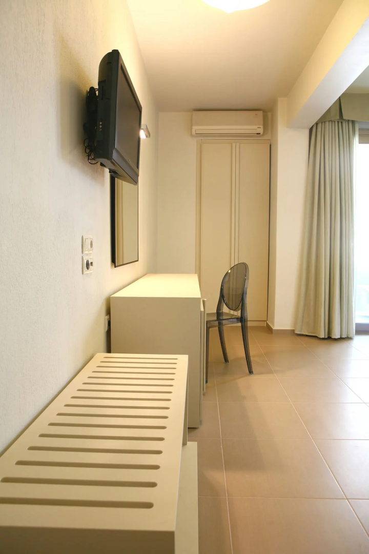 Bourtzi Hotel