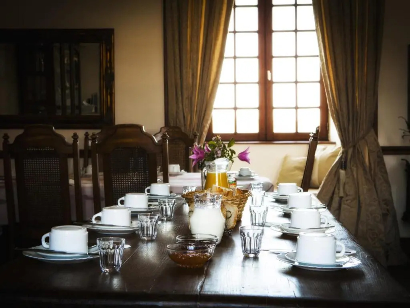 Manoir Courtyard cottage rental Vendee