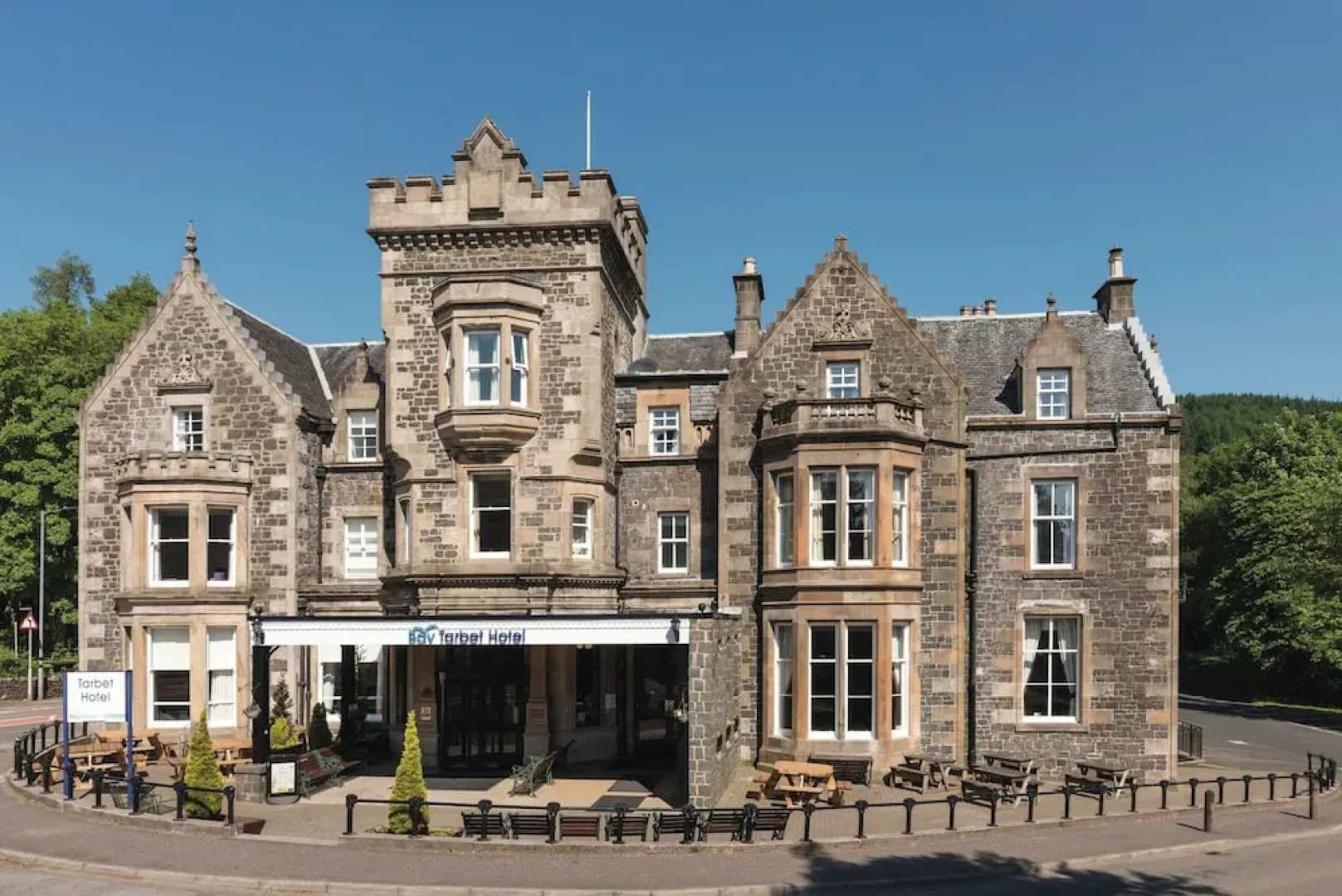 The Tarbet Hotel