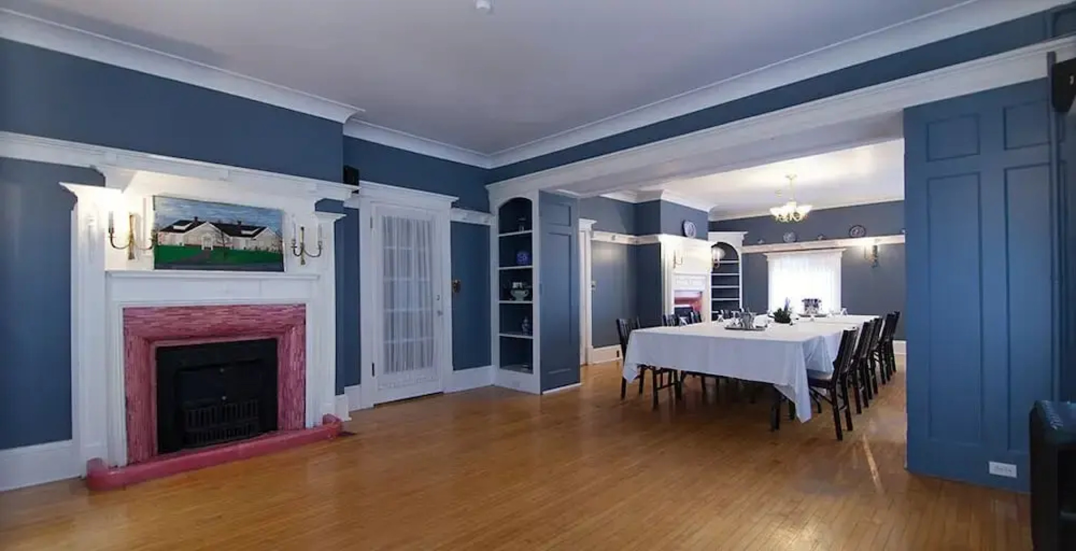 Leaside Manor by The Leaside Group