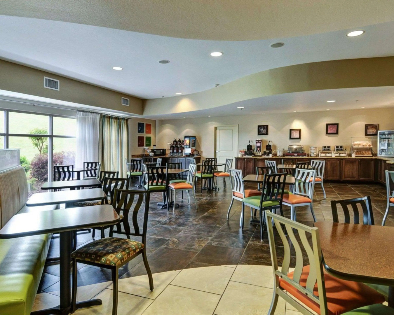 Comfort Suites near Hot Springs Park