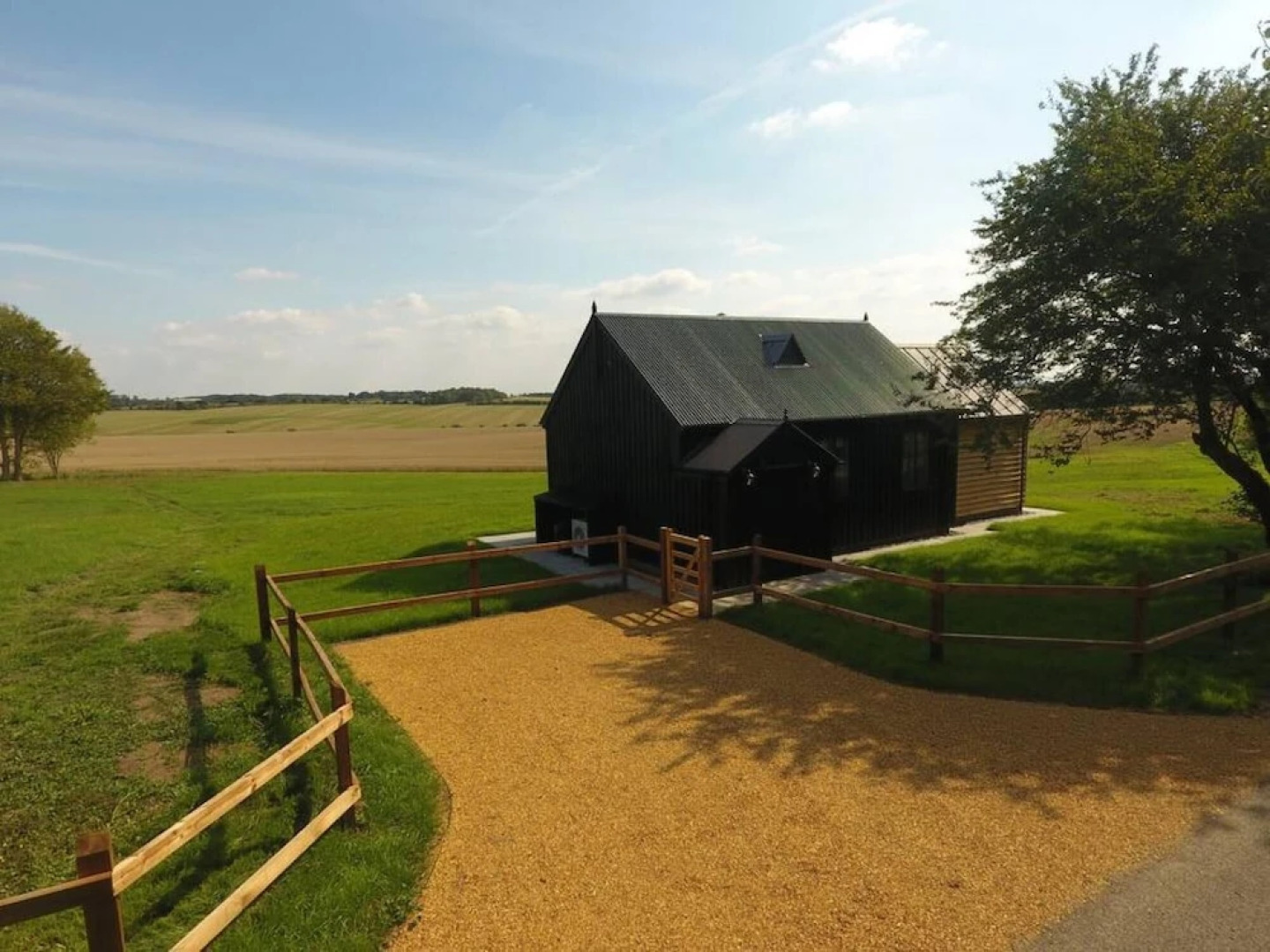 Rustic 1-bed Holiday Home in Suffolk Countryside