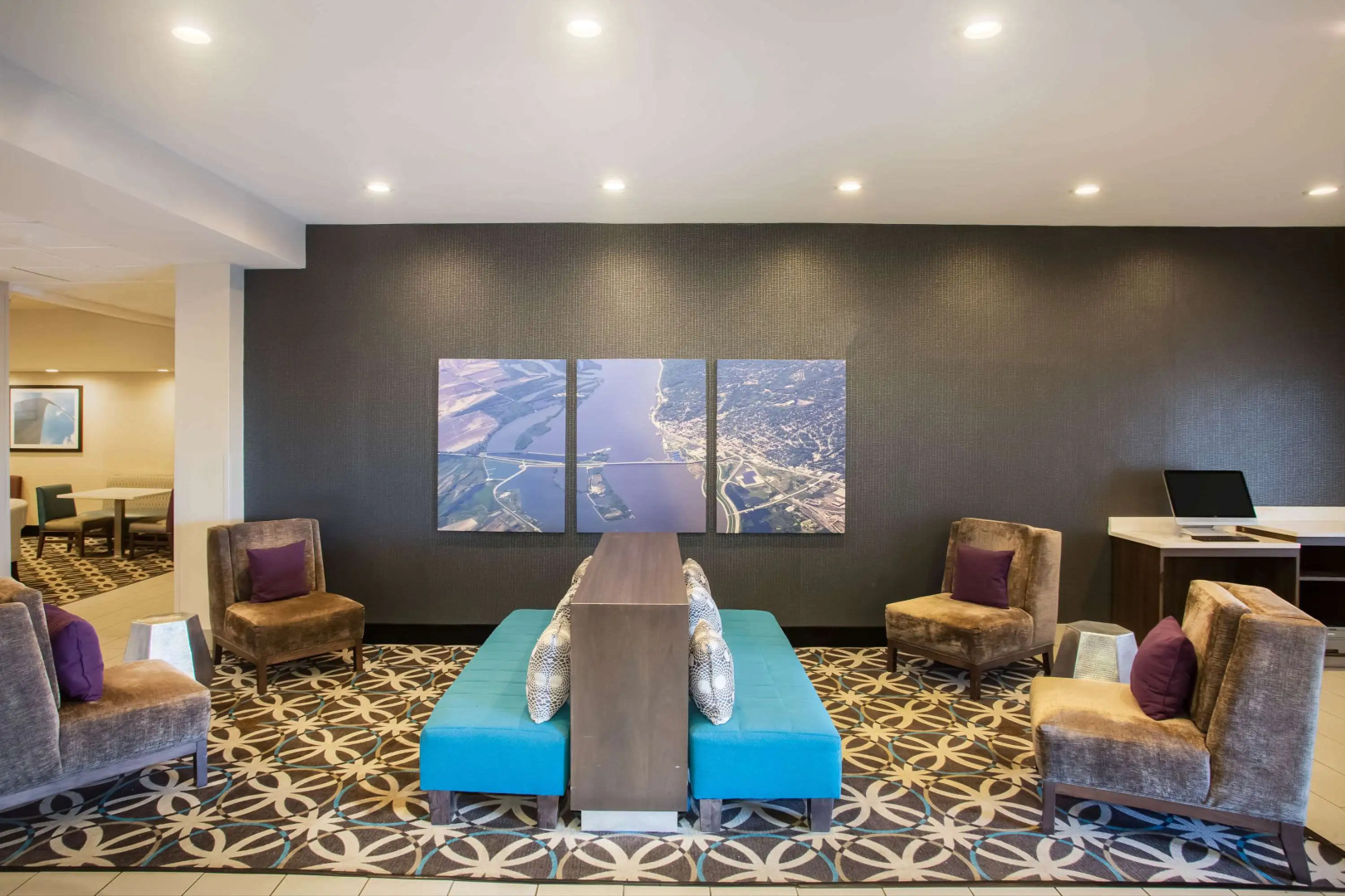 La Quinta Inn & Suites by Wyndham Pontoon Beach