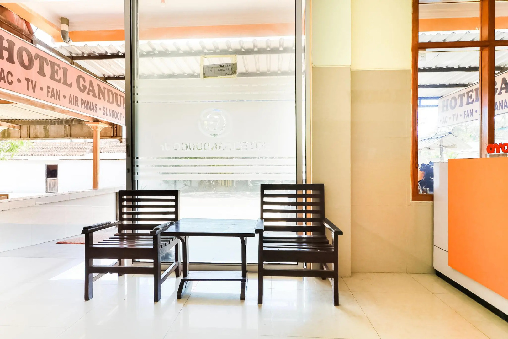 OYO 90034 Hotel Gandung Yunior