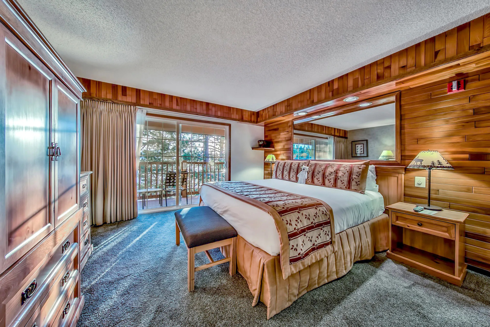 Tahoe Beach & Ski Club