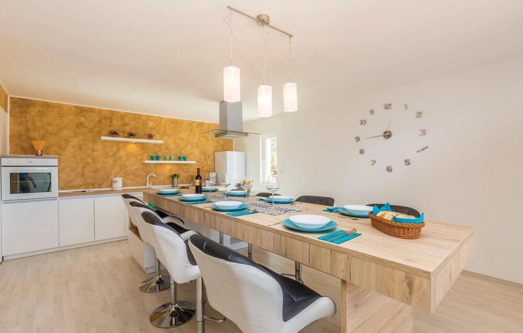Nice Home in Lukovo with Hot Tub, WiFi & 4 Bedrooms