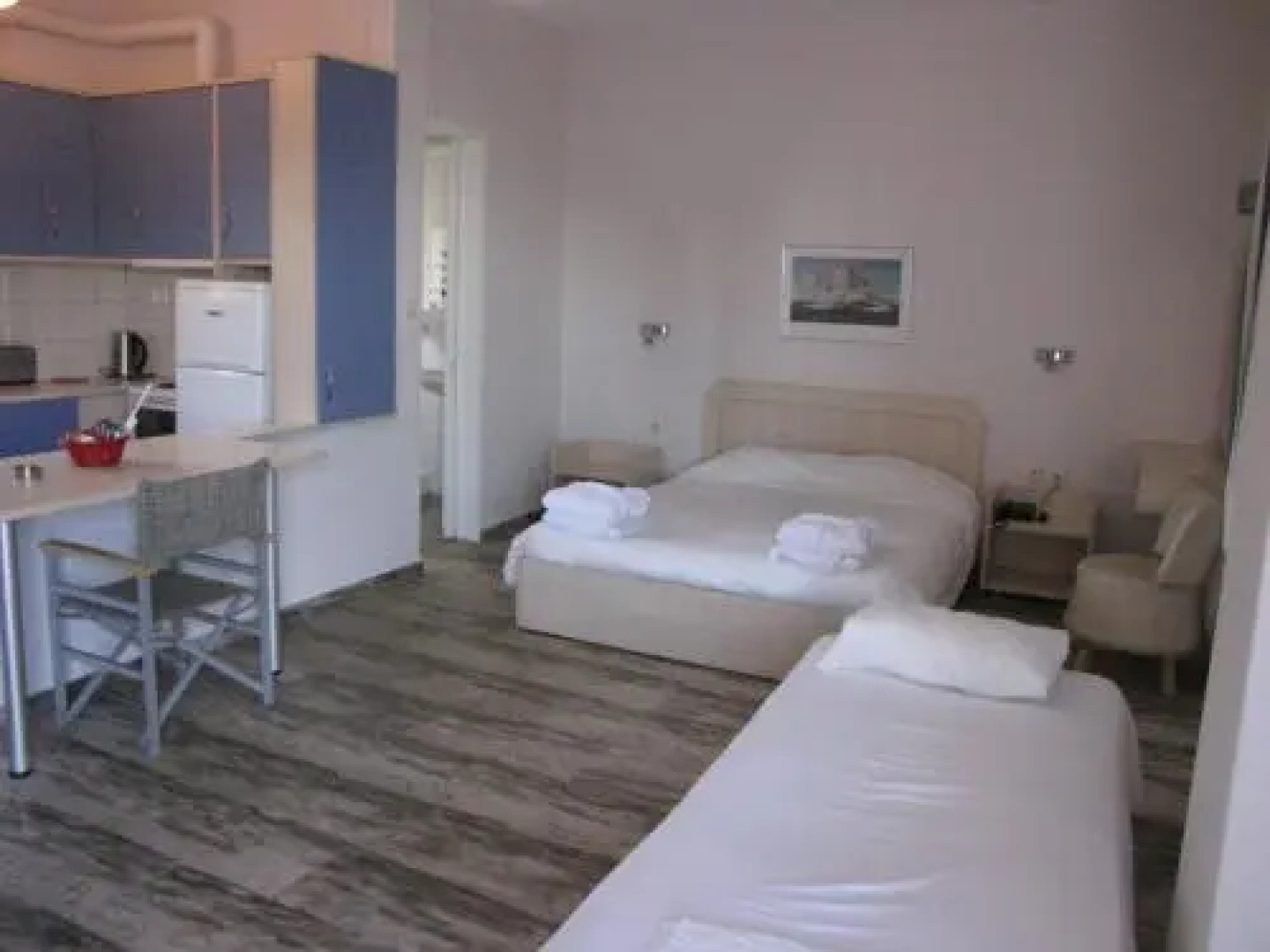 Karistos Mare Apartments