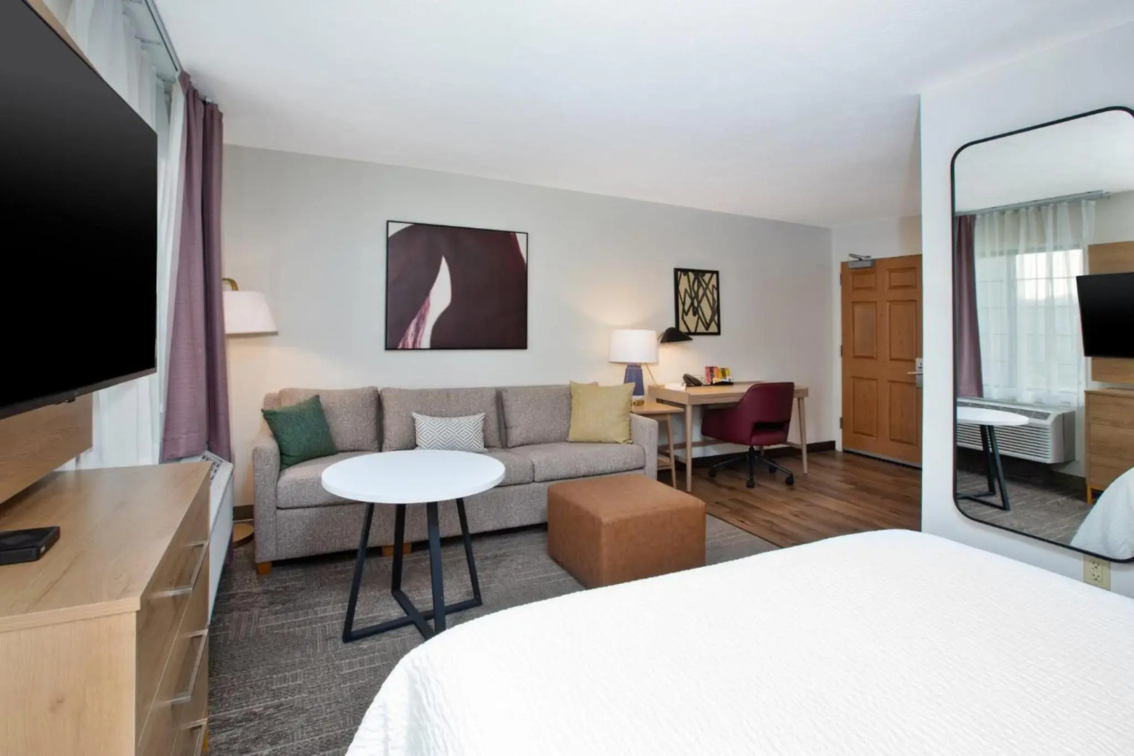 Staybridge Suites Omaha 80th And Dodge by IHG