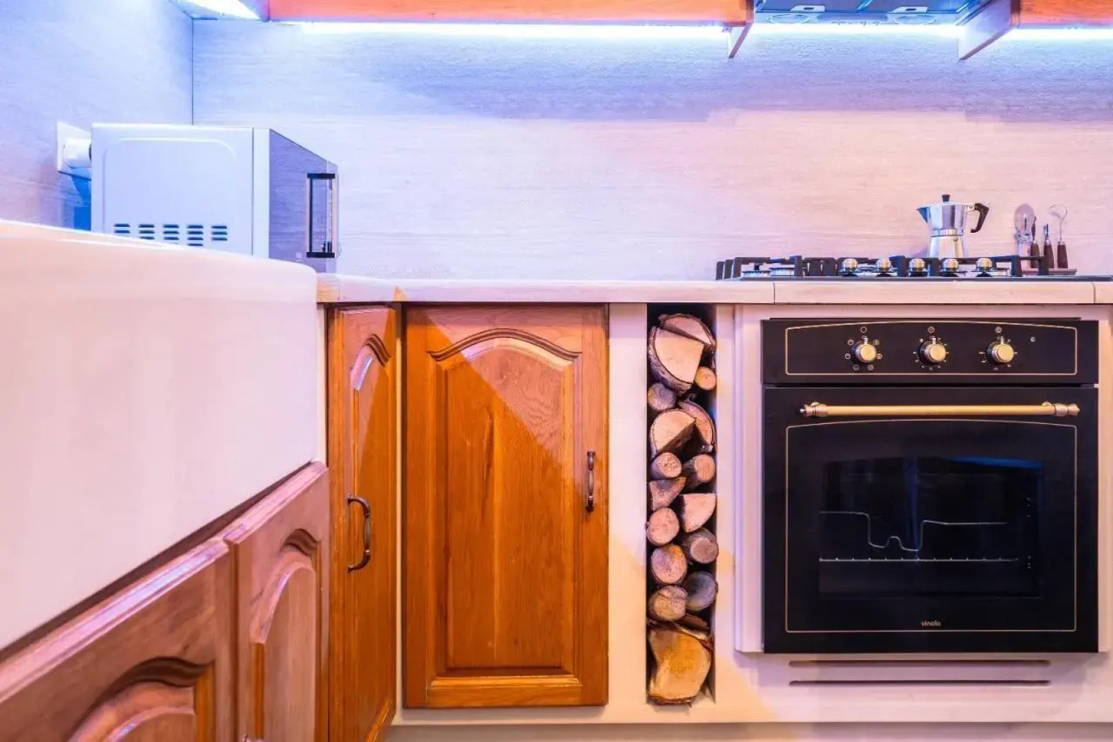 Kharmen A 1565s House with Seaviews