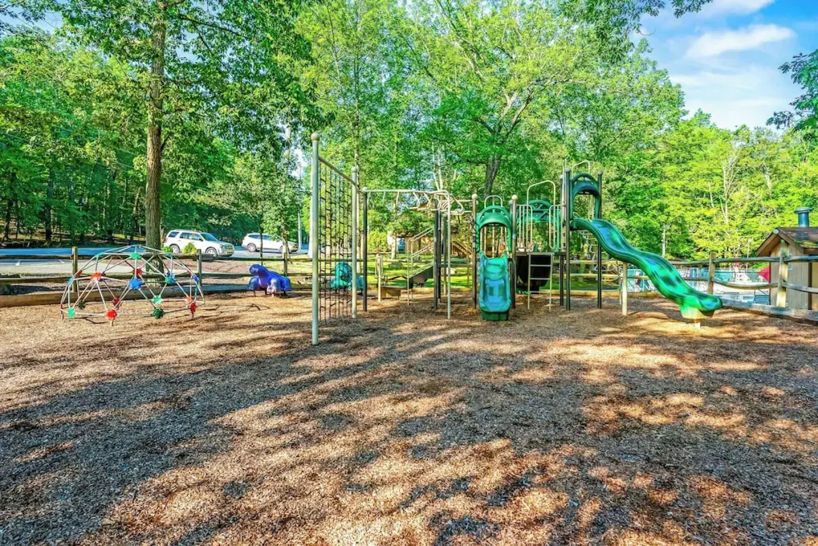 Private Yard, Playset: Family Home in Penn Estates