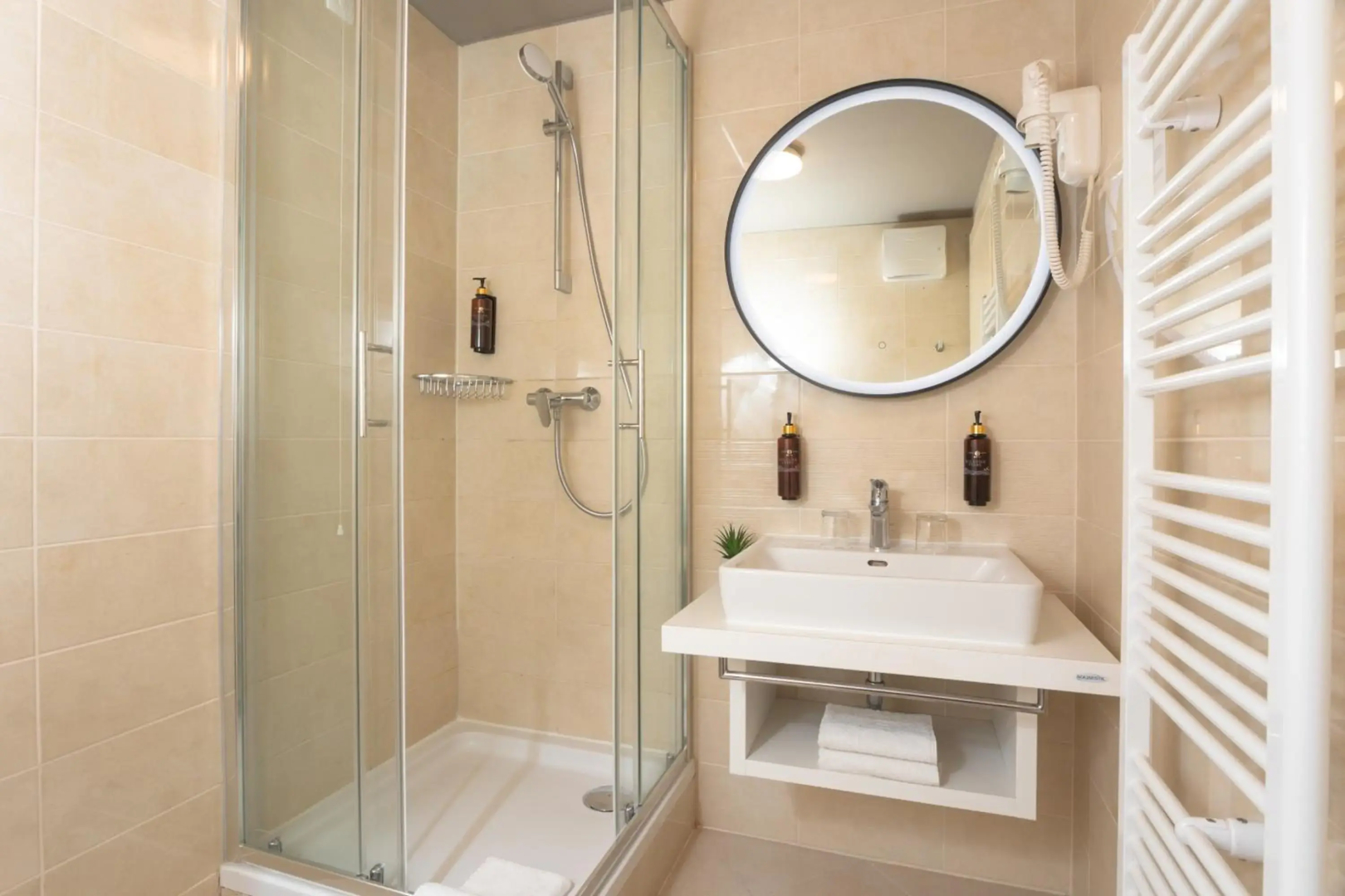 Family Hotel Adria