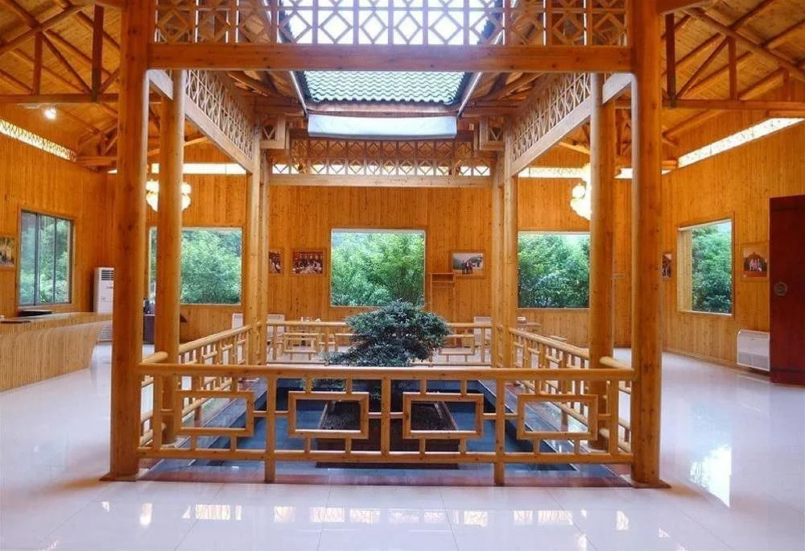 Yichang Changyang North Island Hotel