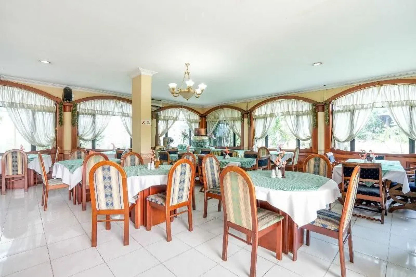 Hotel Istana Permata Juanda