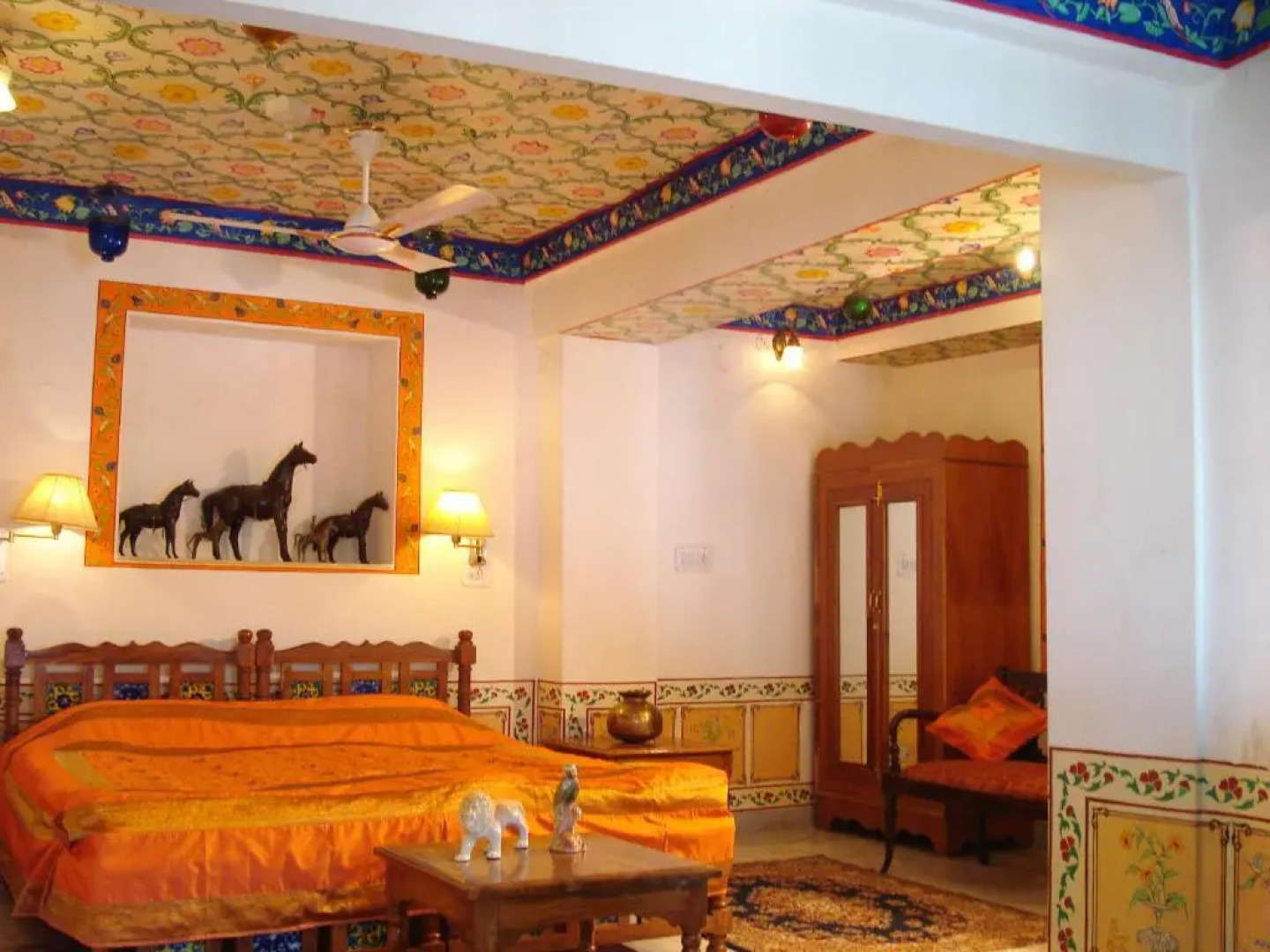 Haveli Braj Bhushanjee Heritage Hotel