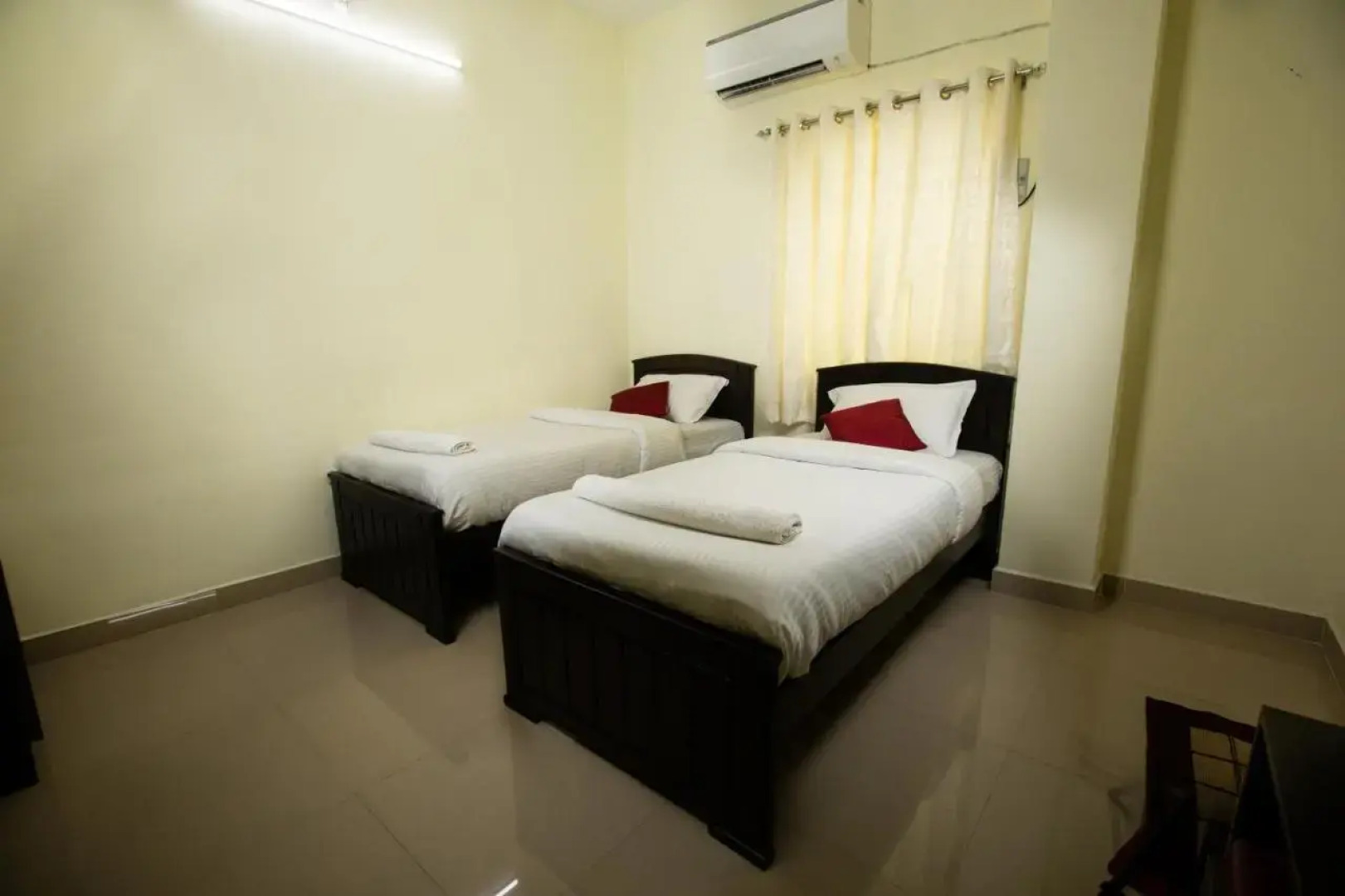 Srichand Business Class Rooms