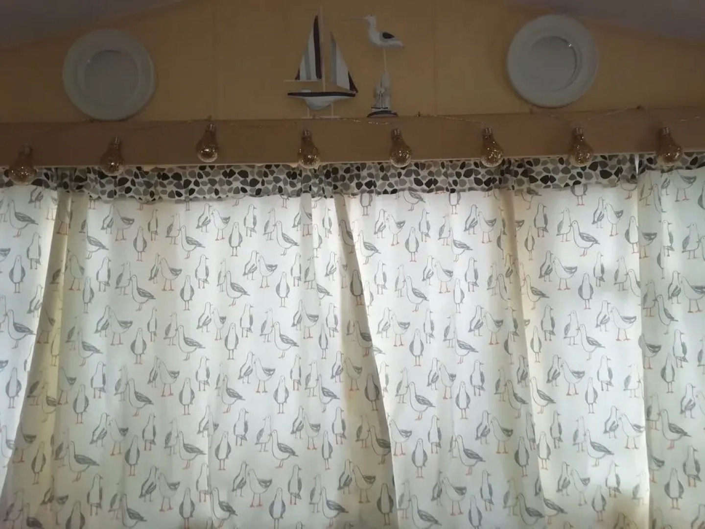 "seagulls" Sleeps 6.beautiful Wales. Dog Friendly