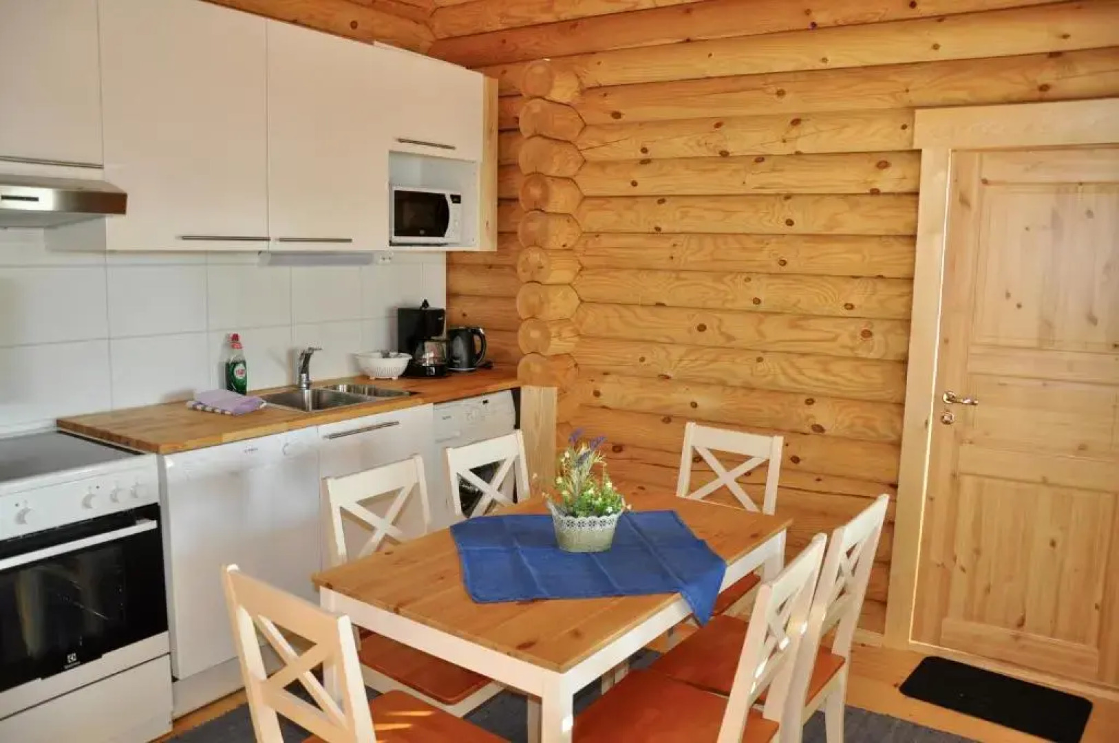 Hotel Hanhi Cottages