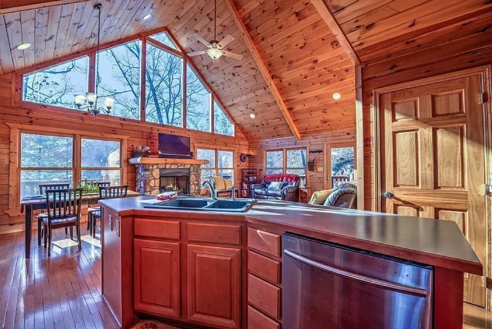 Sunrise Ridge - 3 Br Cabin