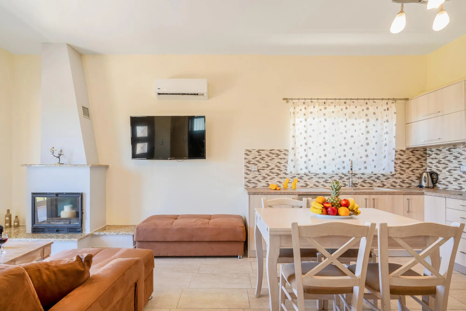 Stefania Villa Dio in Roumeli