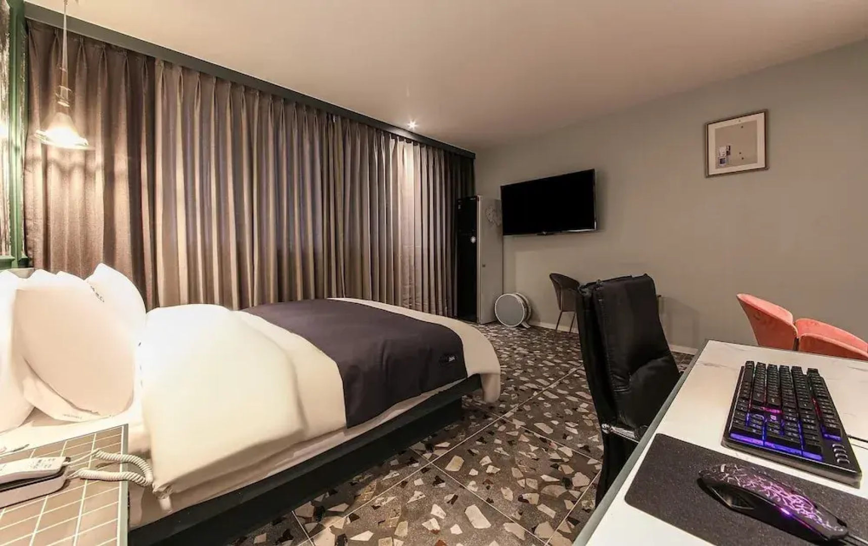Stay-inn Hotel