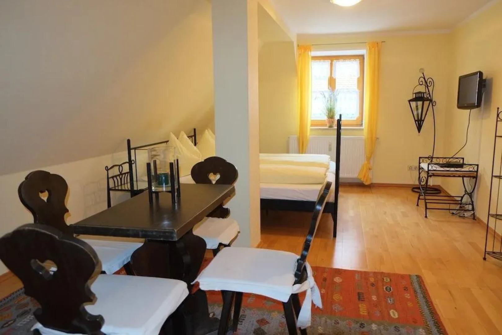 Tiroler Landgasthaus Besenkammerl