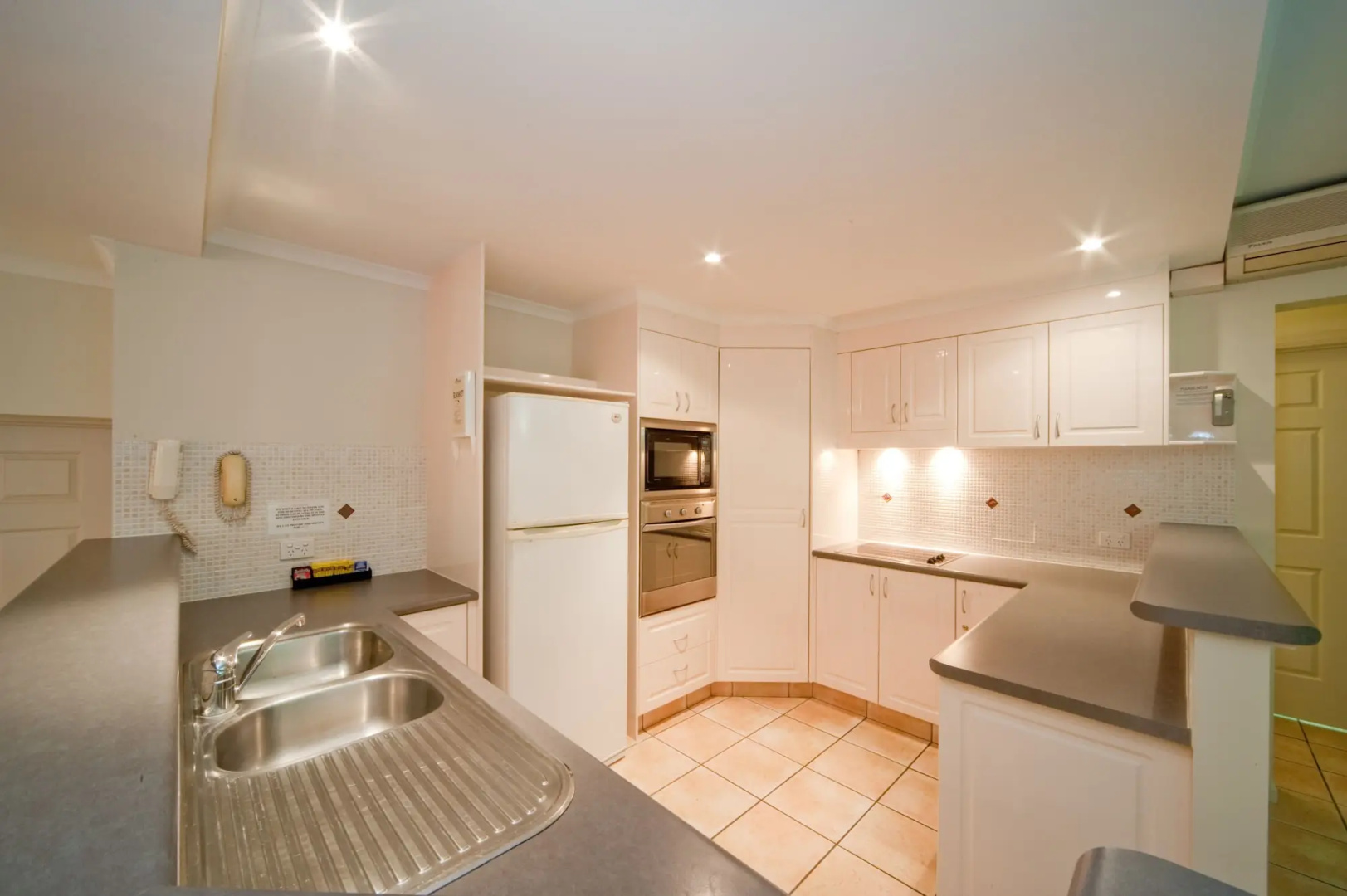 Sea Star Apartments