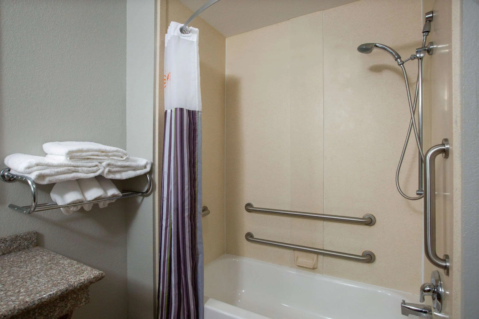 La Quinta Inn & Suites by Wyndham Tupelo