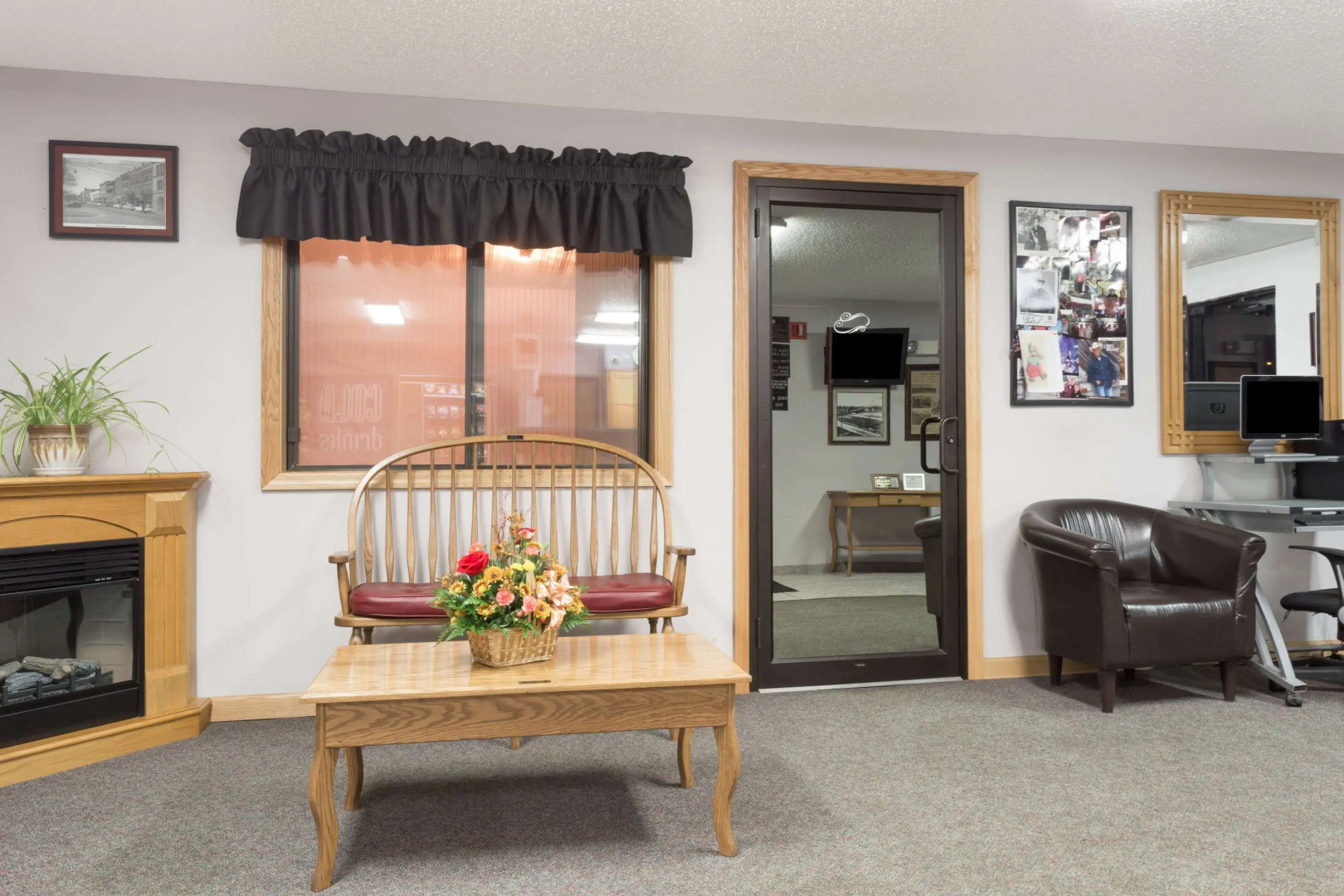 Super 8 by Wyndham Gallipolis Pt Pleasant Area