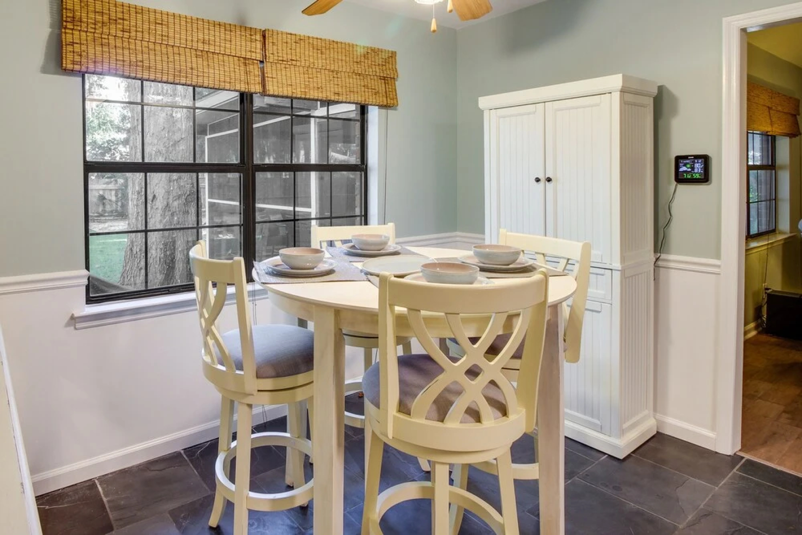 Sunny Savannah Home w/ Hot Tub ~ 10 Mi to Downtown