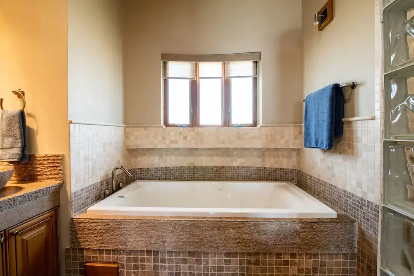 Sol Pacífico Cerritos by Casago