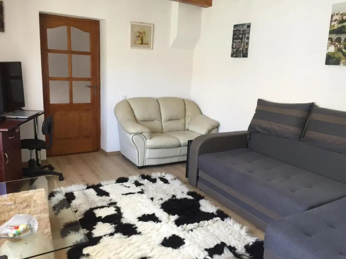 Casa rustica cu terasa