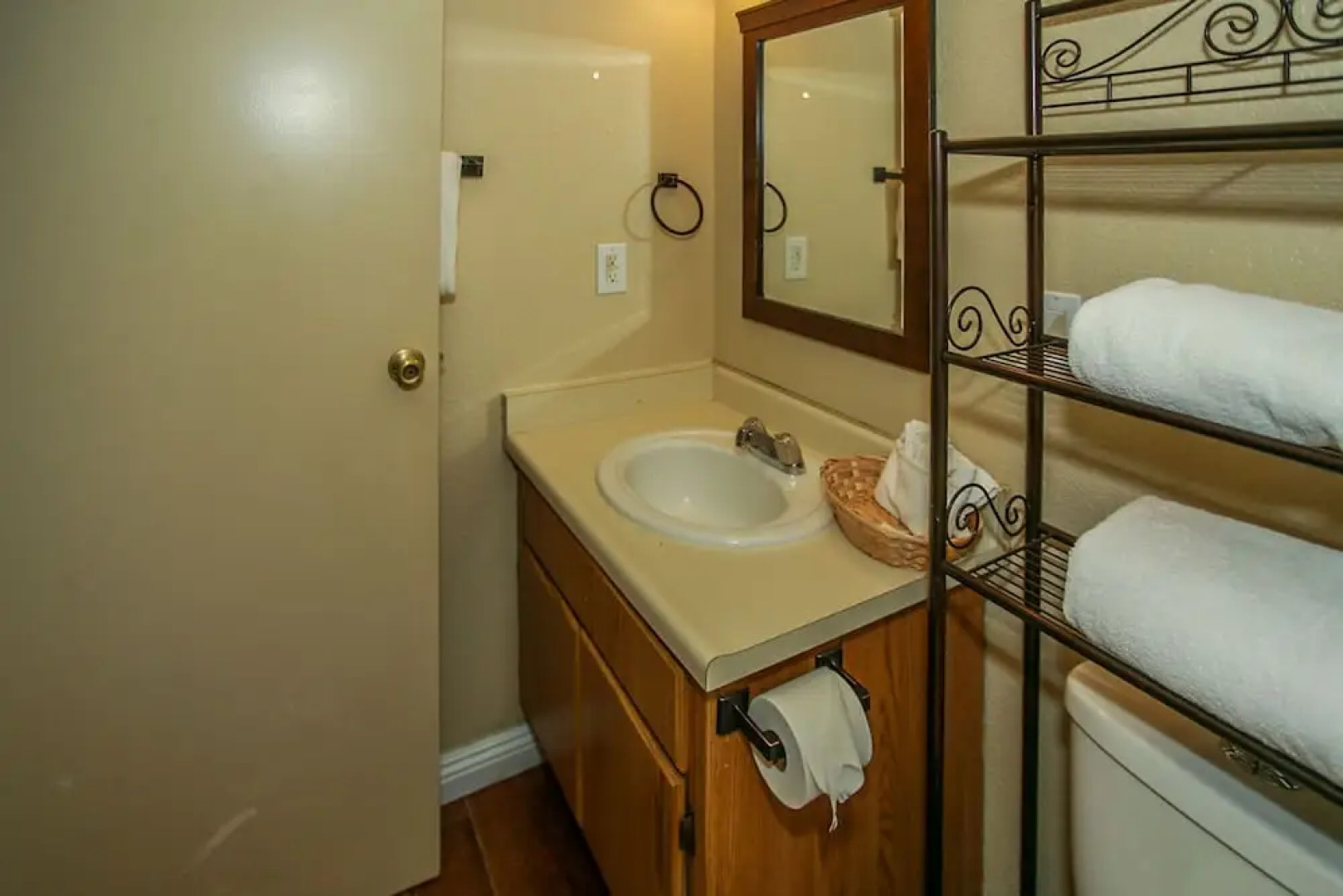 Fawnskin Chalet-1826 by Big Bear Vacations