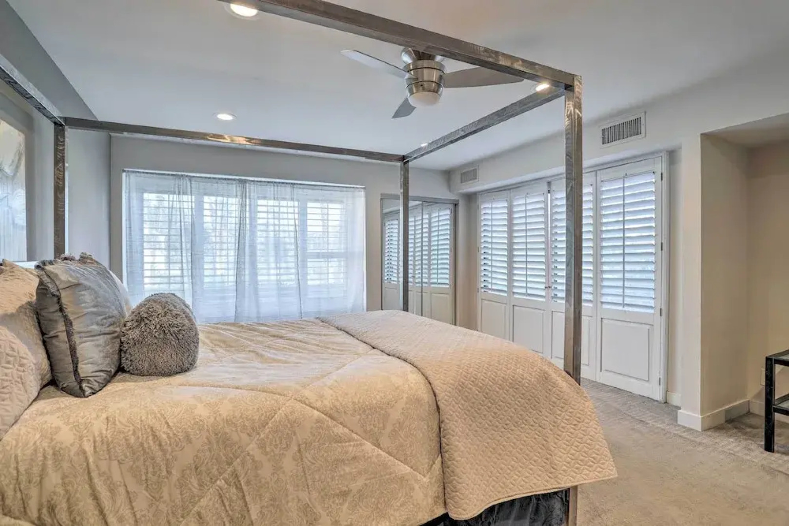 Sleek Rancho Mirage Villa: Patio, Pool, Golf!