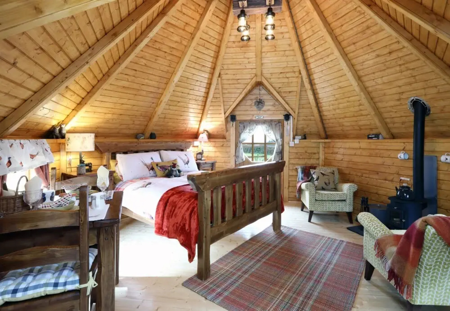 Elsay May Luxury Lodges Exclusively for Couples Over 25yrs and Dog Friendly