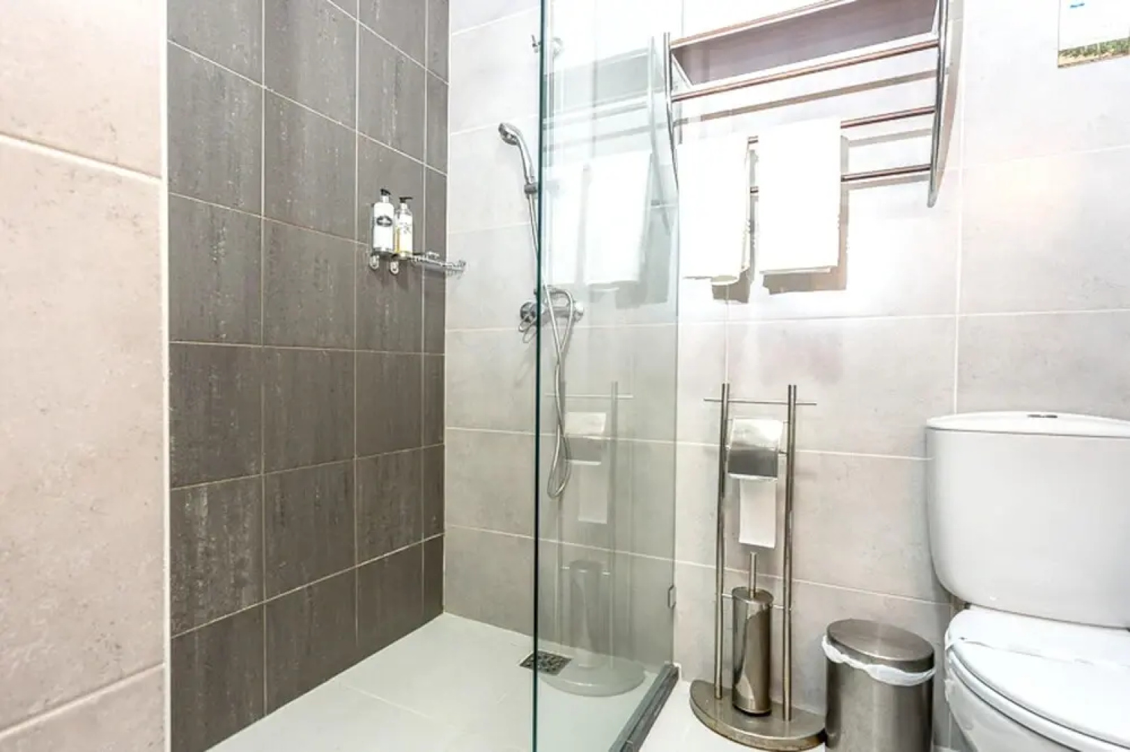 Apartment With one Bedroom in Armamar, With Wonderful Mountain View, Shared Pool, Enclosed Garden