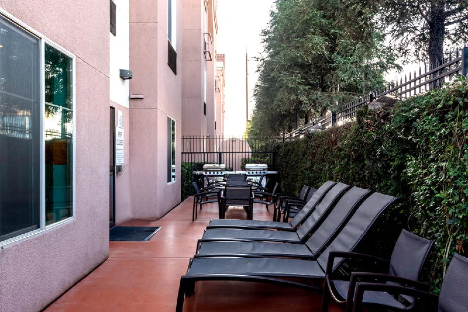 Holiday Inn Express & Suites Lathrop