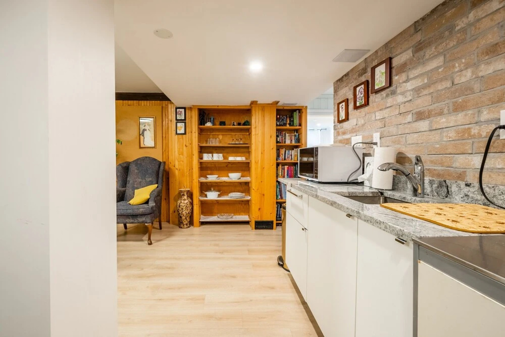 GLOBALSTAY Sunny Basement Brontë park