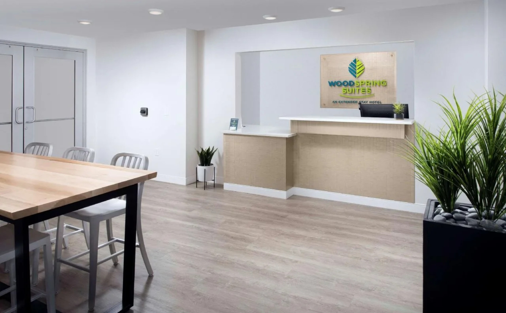 WoodSpring Suites Seattle Everett