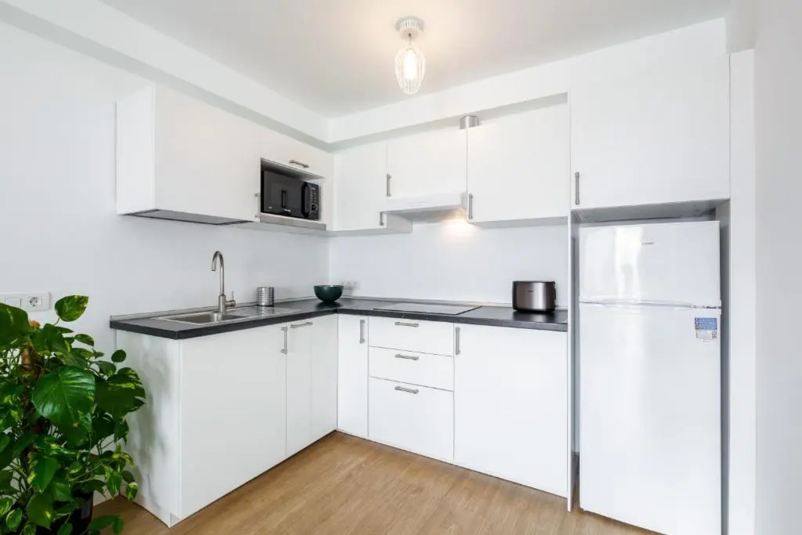 Flower Beach Suite 16