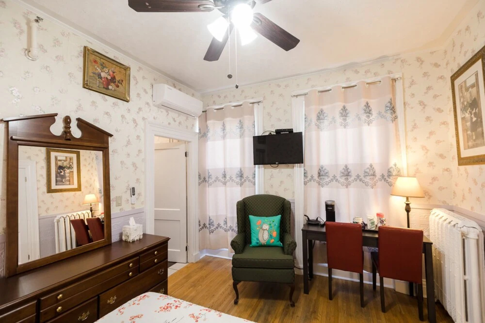 Prince Street Suites