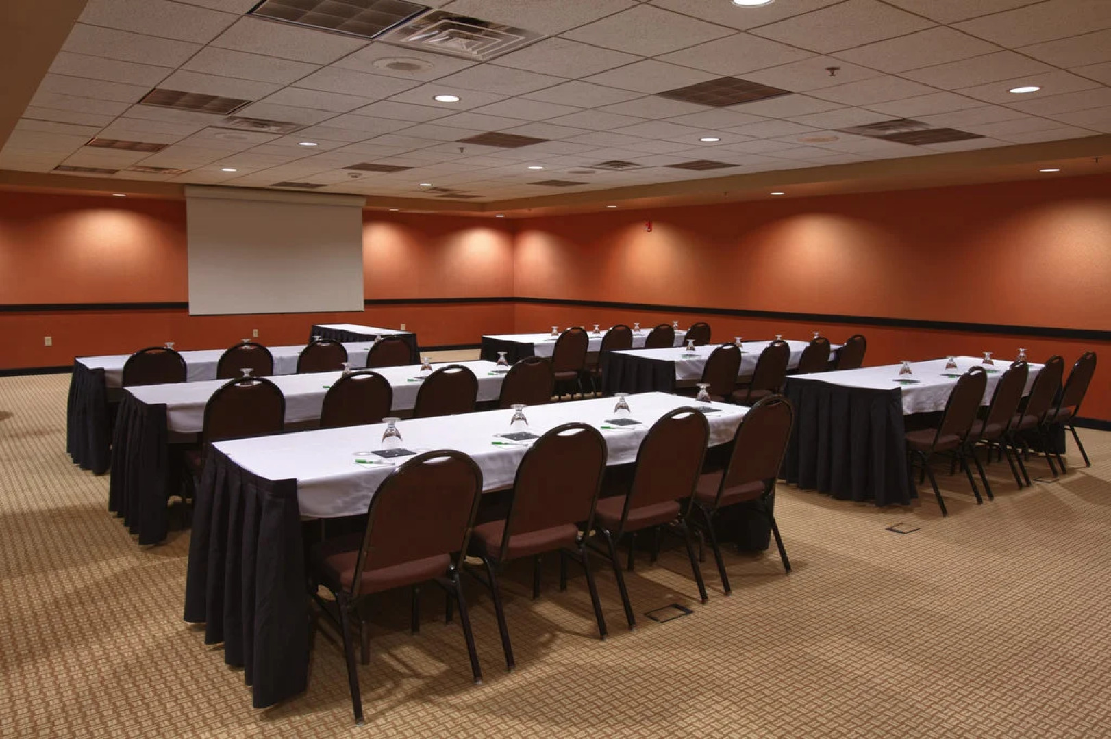 Holiday Inn Hotel & Suites St. Paul NE - Lake Elmo by IHG