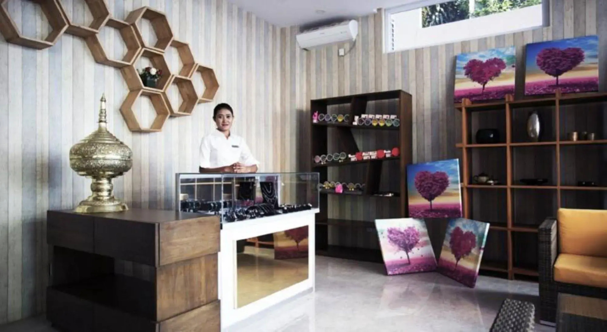 Merchant Art Boutique Hotel