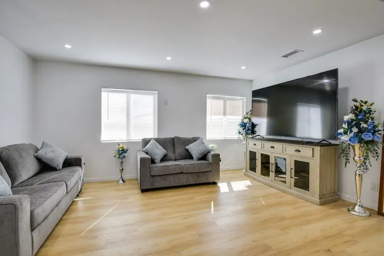 Pico Rivera Home w/ Patio ~ 20 Mi to Disney!