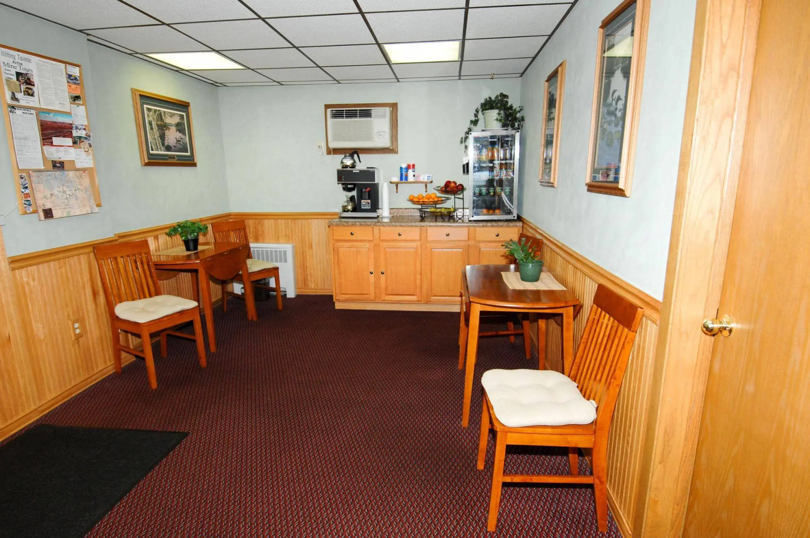 Pine View Inn