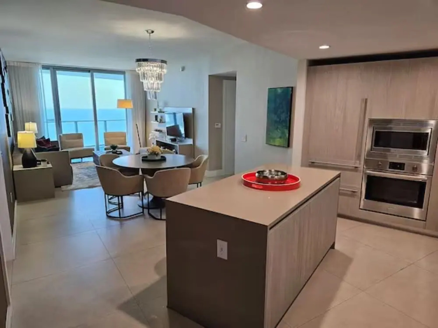 Lyfe Residence Building - Private apts over the beach