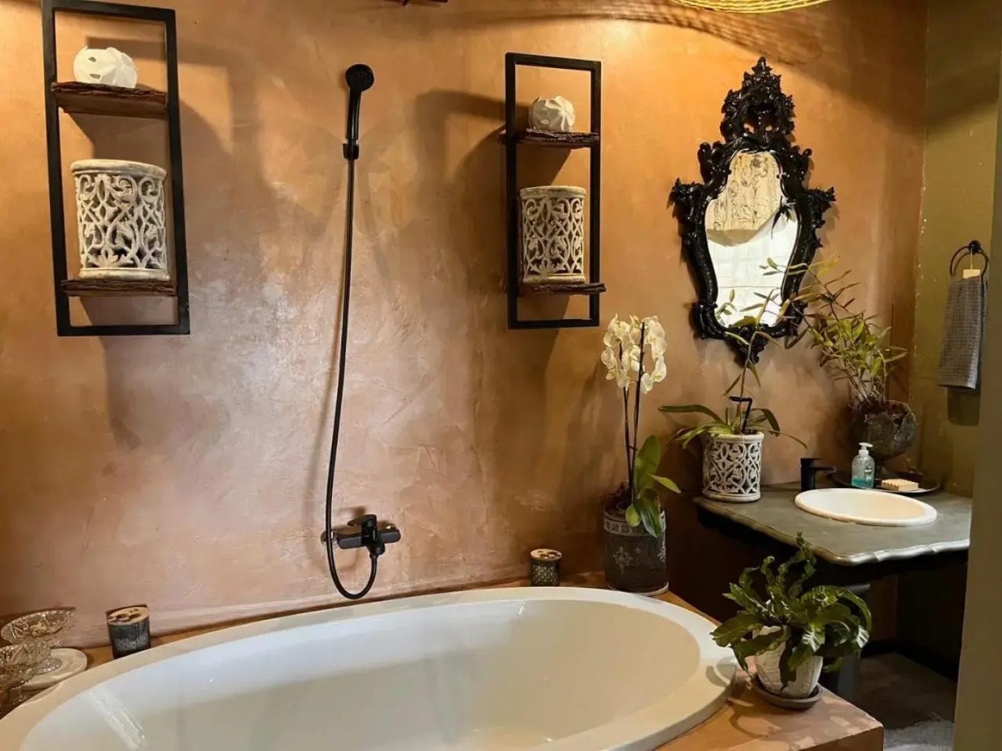 A Bird Cage Stay & Cottage